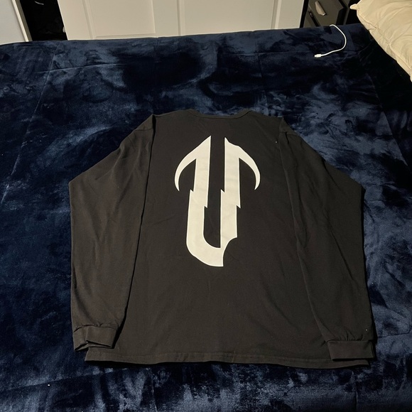 Vlone Long Sleeve Size Large - Picture 2 of 5